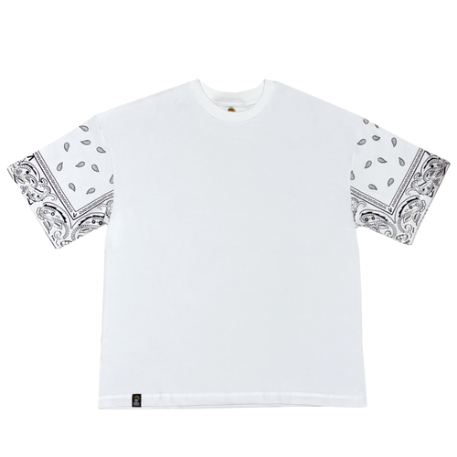 Playera oversize blanca con mangas bandana